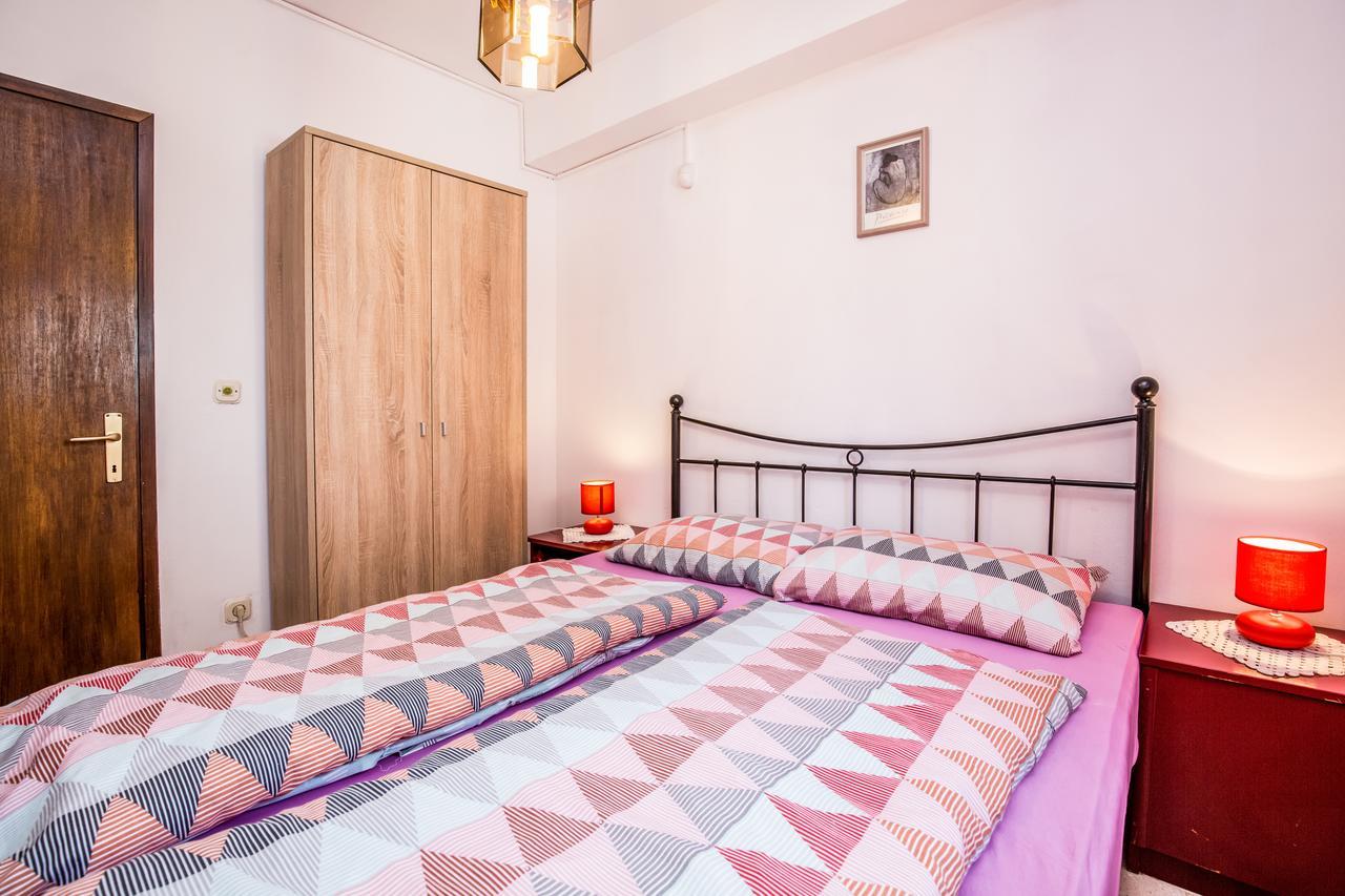 Apartment Carolina Ližnjan Εξωτερικό φωτογραφία