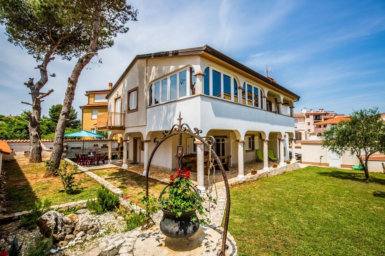 Apartment Carolina Ližnjan Εξωτερικό φωτογραφία